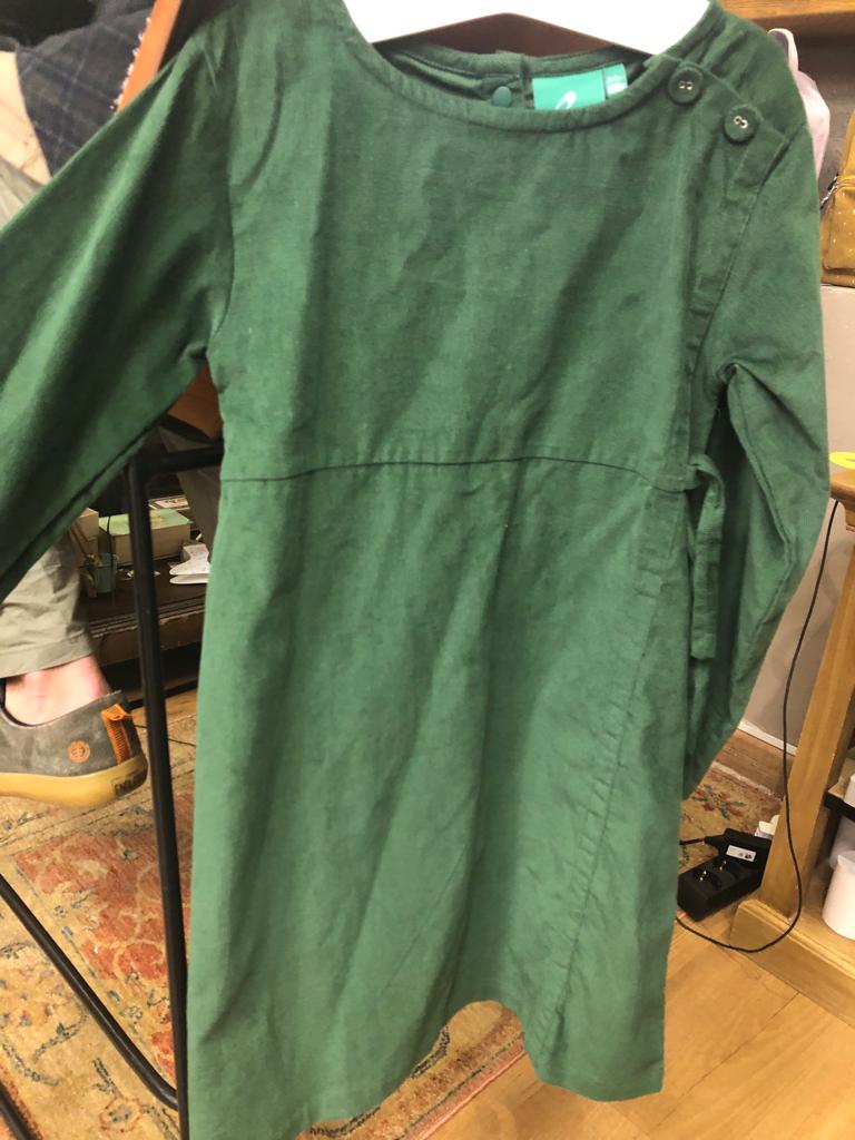 Vestido verde Little Green Radicals talla 6-7 años