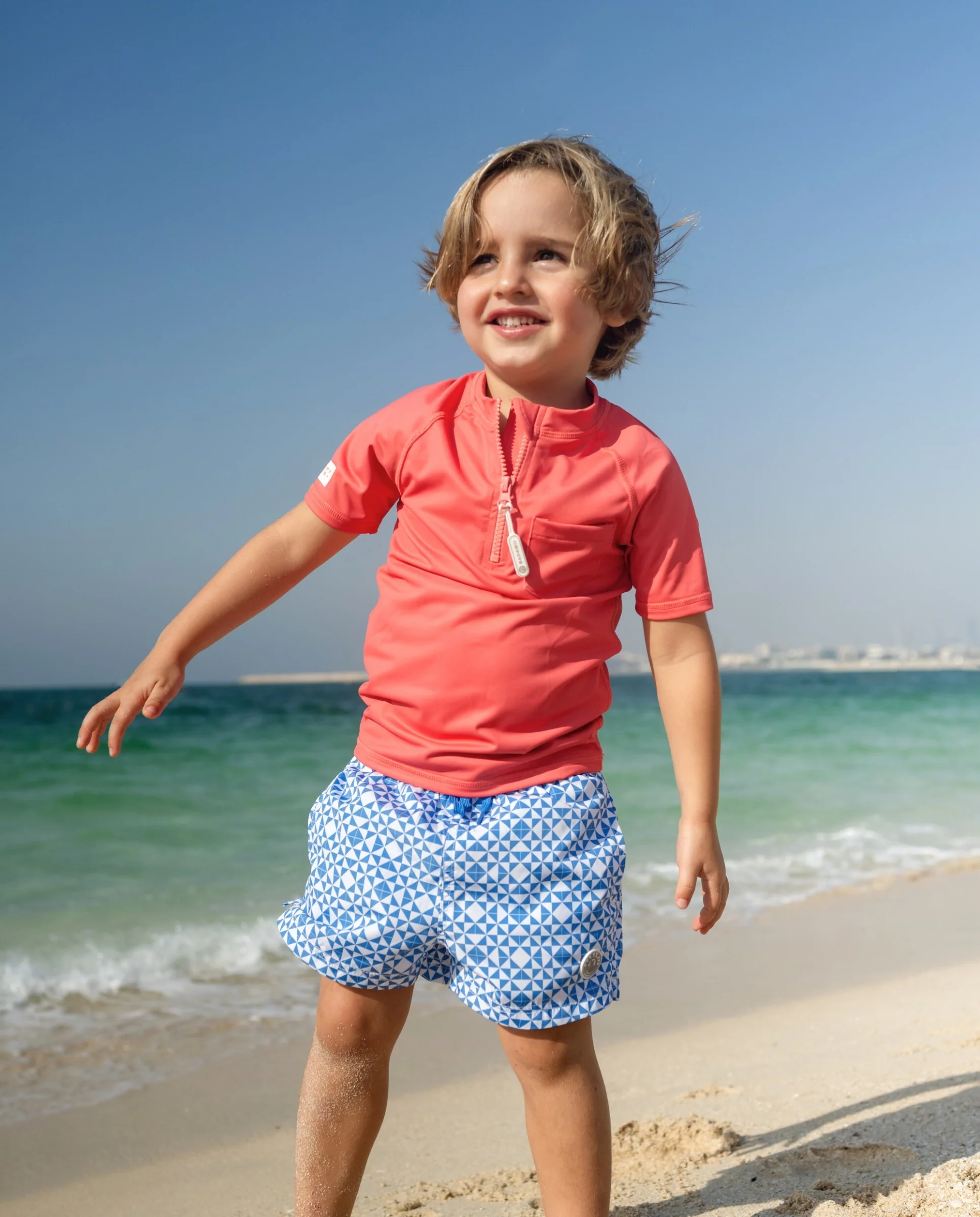 CAMISETA UV - MANGA CORTA- Red Berry (Talla 4-5 años)