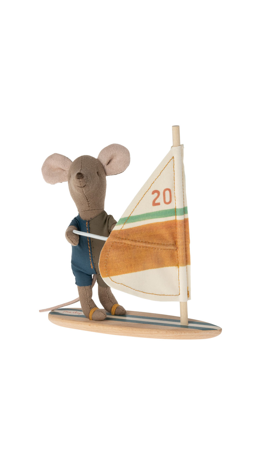 Ratones de playa, Hermanito surfista